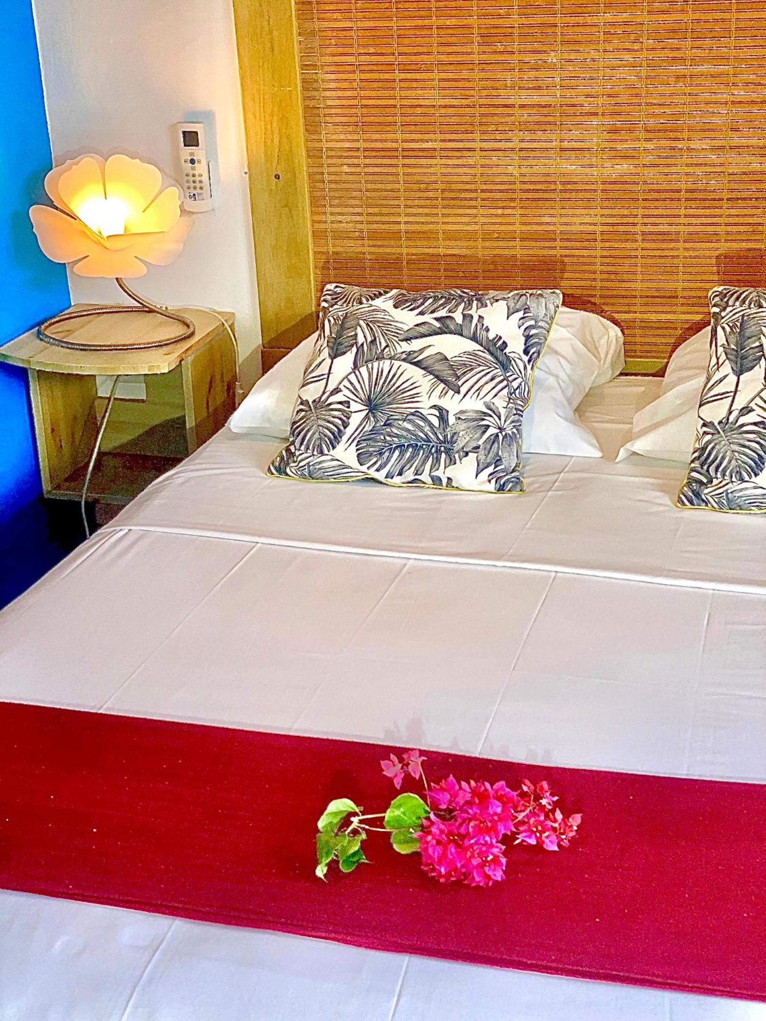 Hotel Les Bougainvilliers Saint-Gilles-les Bains Esterno foto